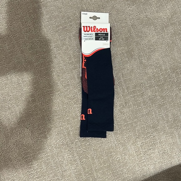 new Wilson tennis socks - Picture 1 of 1